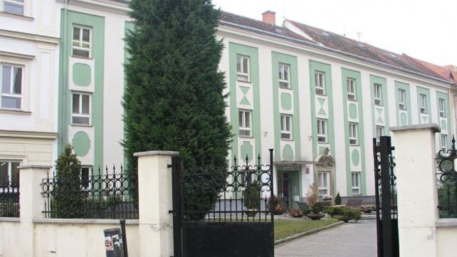 Pronájem kantýny na budově OA