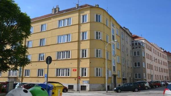 Výzva k podání přihlášky k ubytování v Domově mládeže GPOA Znojmo pro šk. r. 2023/24