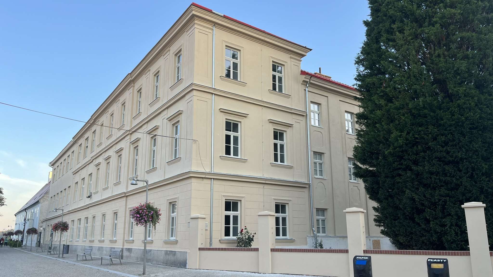 Proměny obchodní akademie