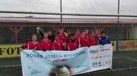Fotbal 10 2015 a